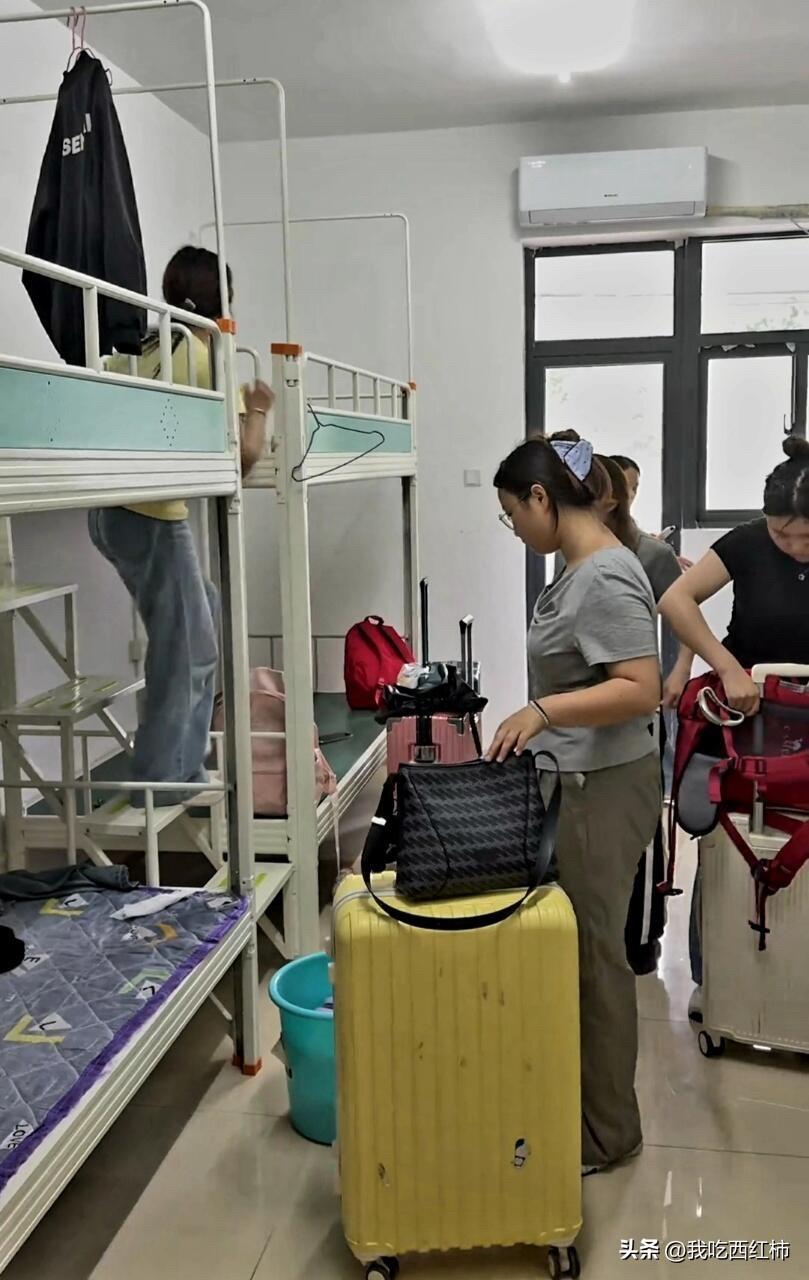 又想跑路了！套路真的太多啦，谁懂啊
宝子们啊，我差点又被p了，现在找工作套路真的