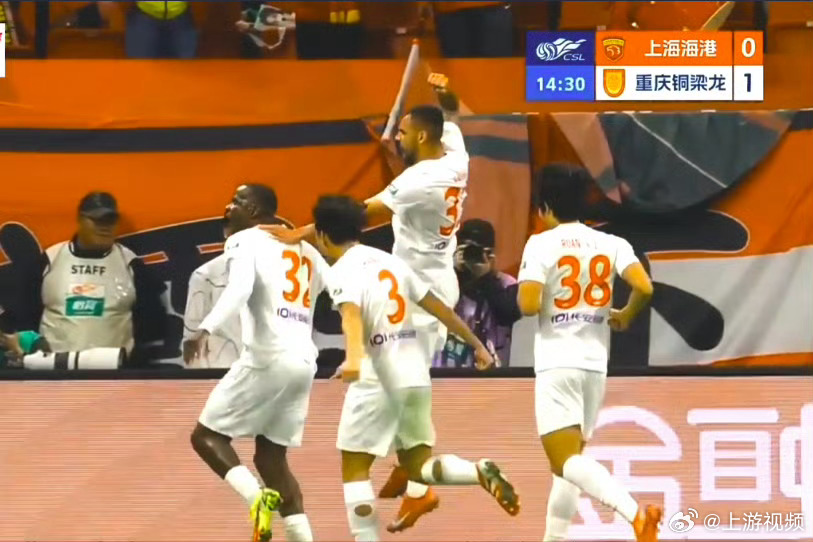 【恩加德乌头球破门 #重庆铜梁龙取得梦幻开局#】#VAR确认重庆铜梁龙进球有效#