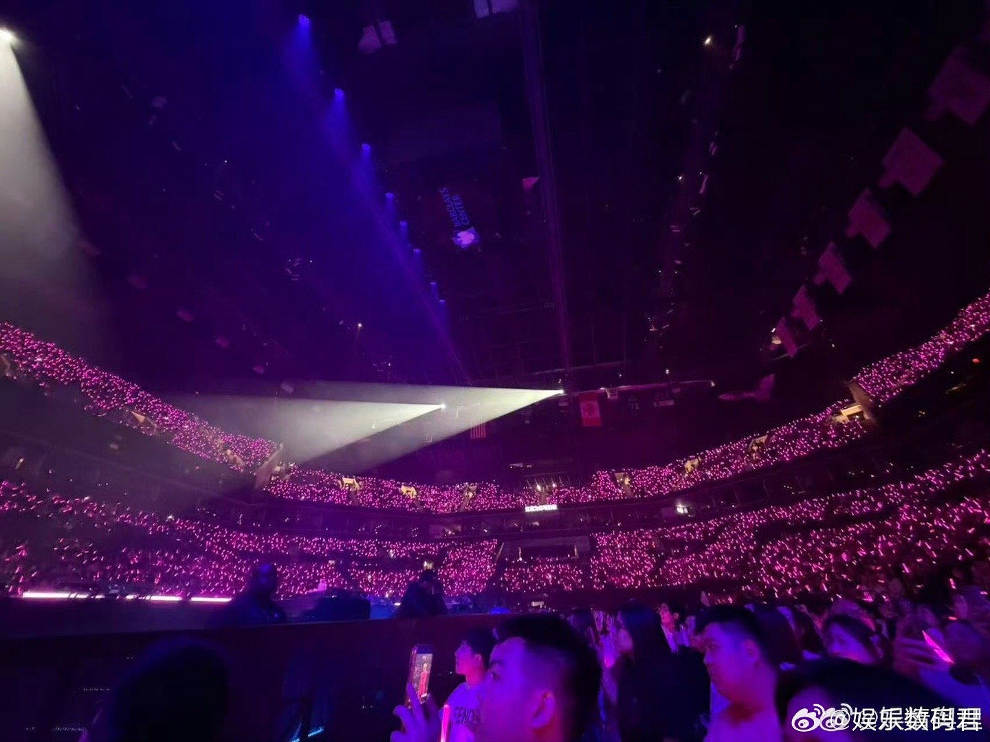 汪苏泷世巡纽约场上座率 从学生时代的mp3到纽约的万人场馆，汪苏泷陪着我们长大，