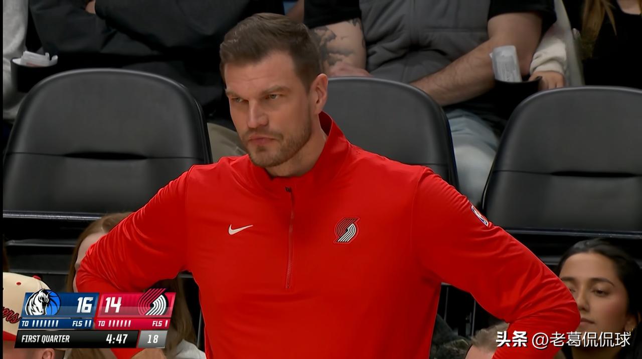 开拓者主帅斯普利特终于意识到杨瀚森的重要性了！在今天开拓者主场以93：100输给