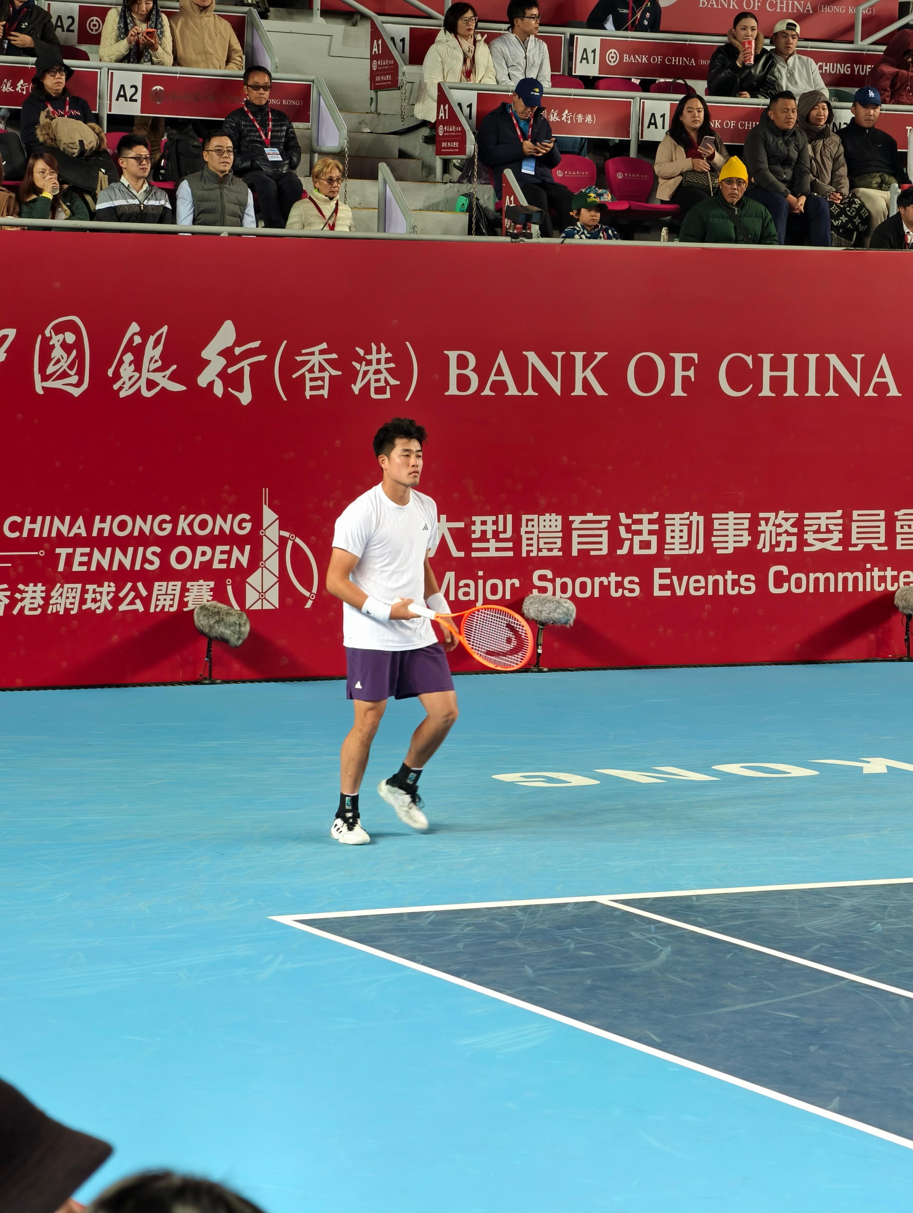 决胜盘，吴易昺换了一身白色衣服！网球talking大会吴易昺vs卢布列夫