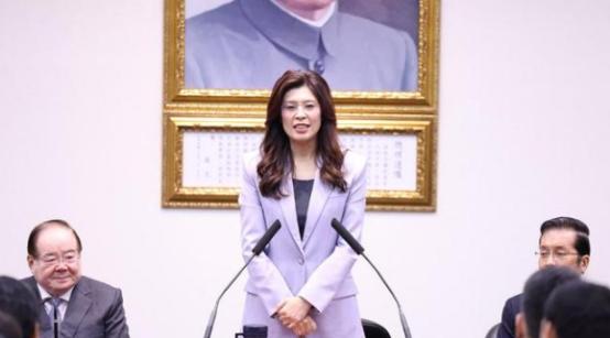 全网现在清一色怒骂郑丽文：内地洪水不捐款，转头支援日本灾区，双标虚伪、毫无家国情