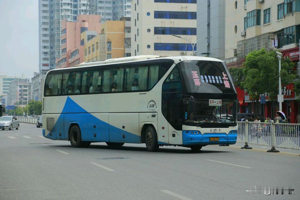 浙江台州曾经的省际长途线路（四），还有多少在跑？
玉环—上饶
黄岩—安福
台州—