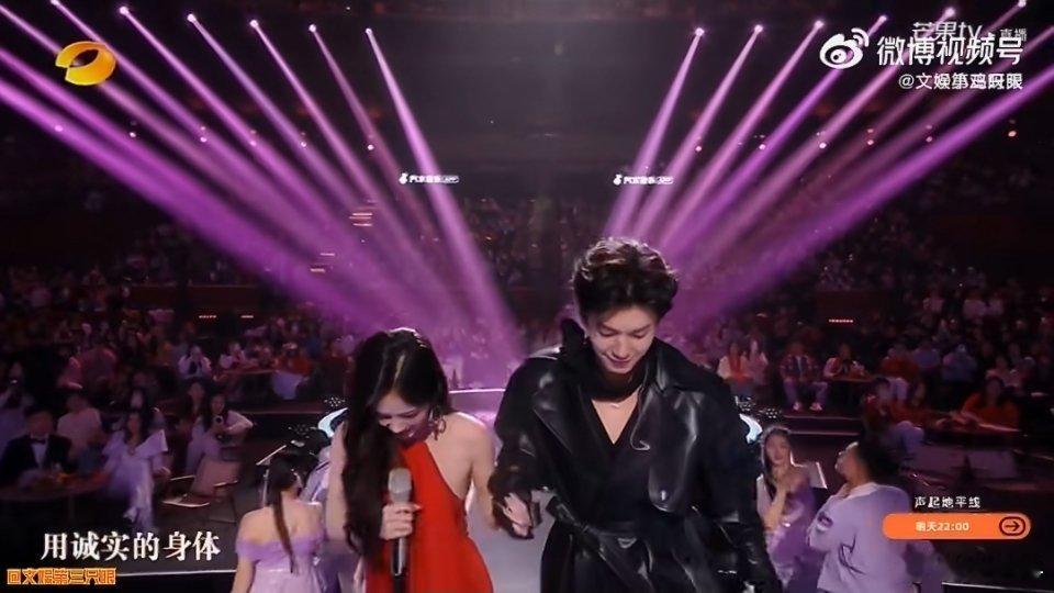 李一桐 假唱 她也不是歌手，假唱也无所谓了。歌手假唱，这才是零容忍的。 