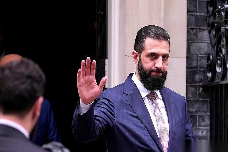 叙利亚把话挑明了。
就在英国，当着一屋子西方面孔，总统艾哈迈德·沙拉直接划了条红