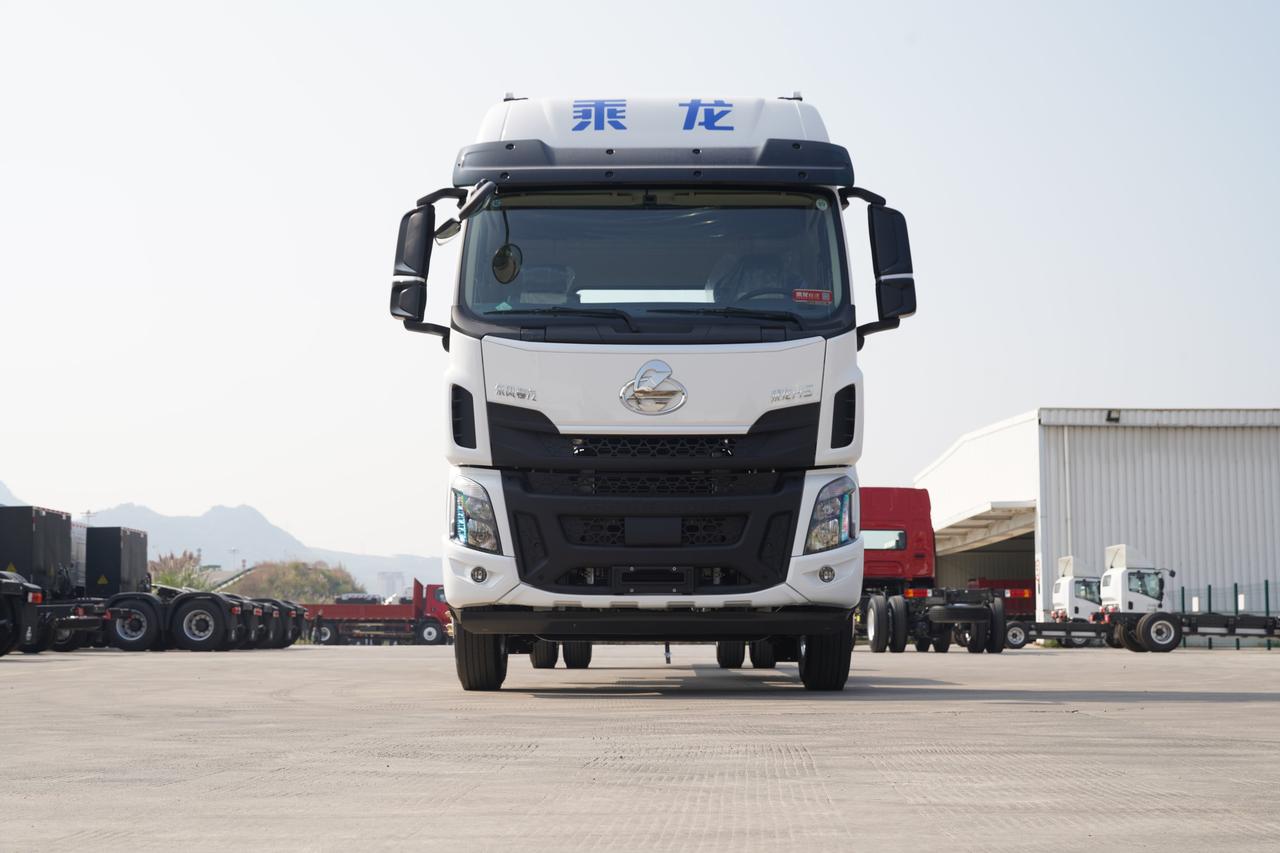 快递运输压力大？乘龙H5 LNG大单桥经济高效全搞定！它搭载六缸320马力燃气发