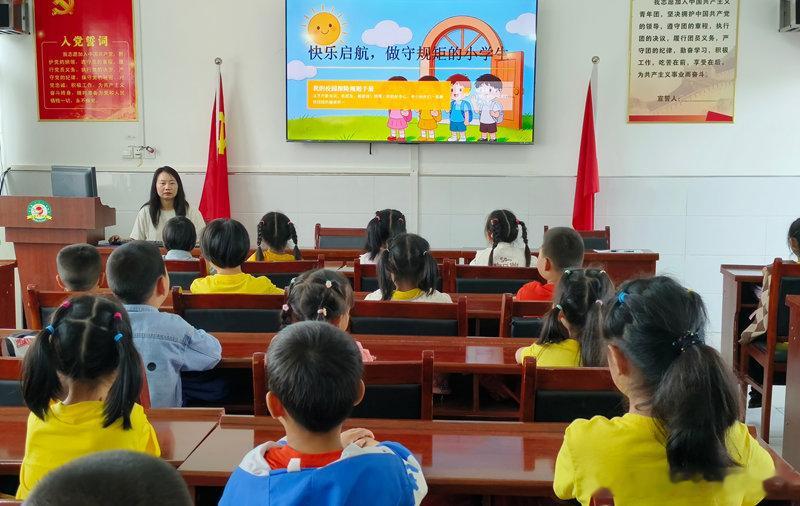 房县校园 白鹤镇中心幼儿园：沉浸式体验小学 助力幼小无缝衔接校园房县十堰爆料 房