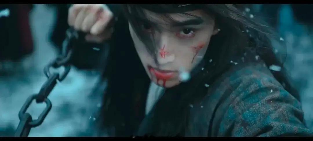 冰湖制片张萌说过张康乐是拒了很多塞人后的天选燕洵“很多人包括甲方都给我塞人要演燕