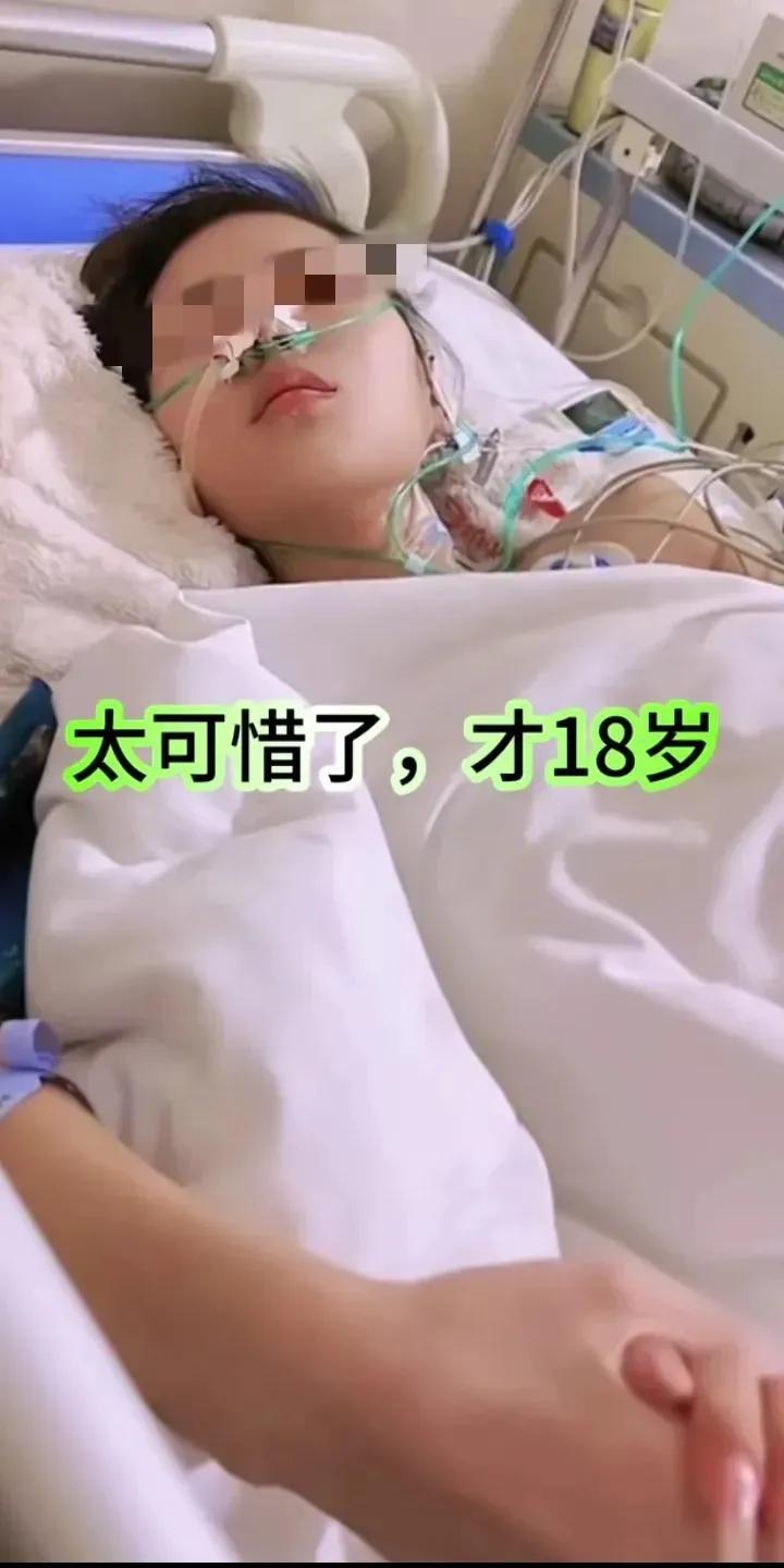 18岁女孩的家塌了！
因家穷南下打工，为了多挣50元夜班补贴费，申请长期上夜班，