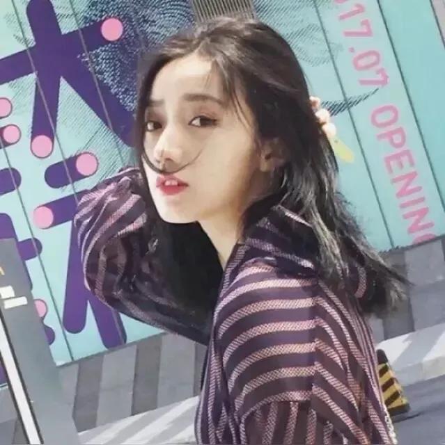 元气满满的一天从微笑开始！😊✨元气满满的微笑 早安我的一天 元气满满的啊 微笑