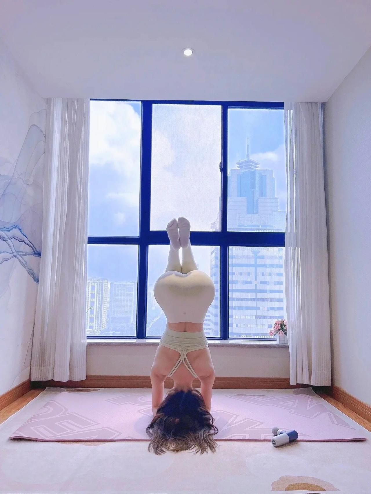 不必迎合任何人 我只顺从我自己！！