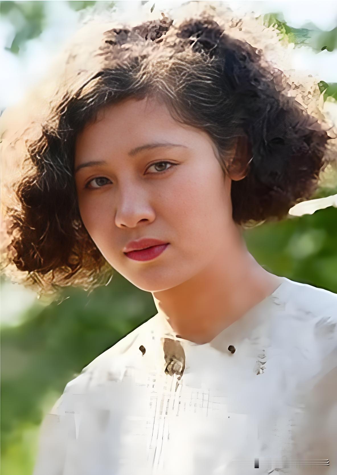 1943年5月，抗日战争时期。驻扎在宁波的侵华日军宪兵队队长今井三郎，将在战场上