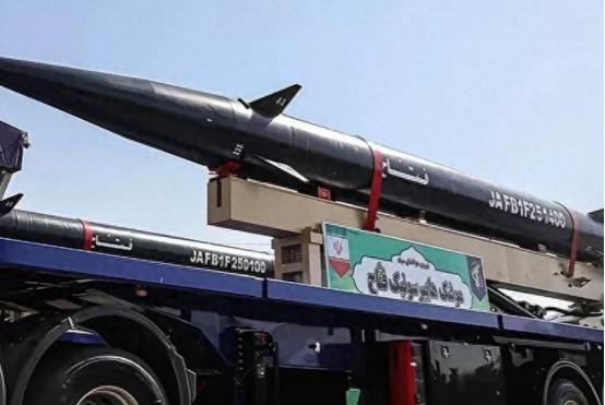 伊朗炸弹轰炸特拉维夫，威力震撼国际媒体，伊朗真有核弹吗？
 
2026 年 3 