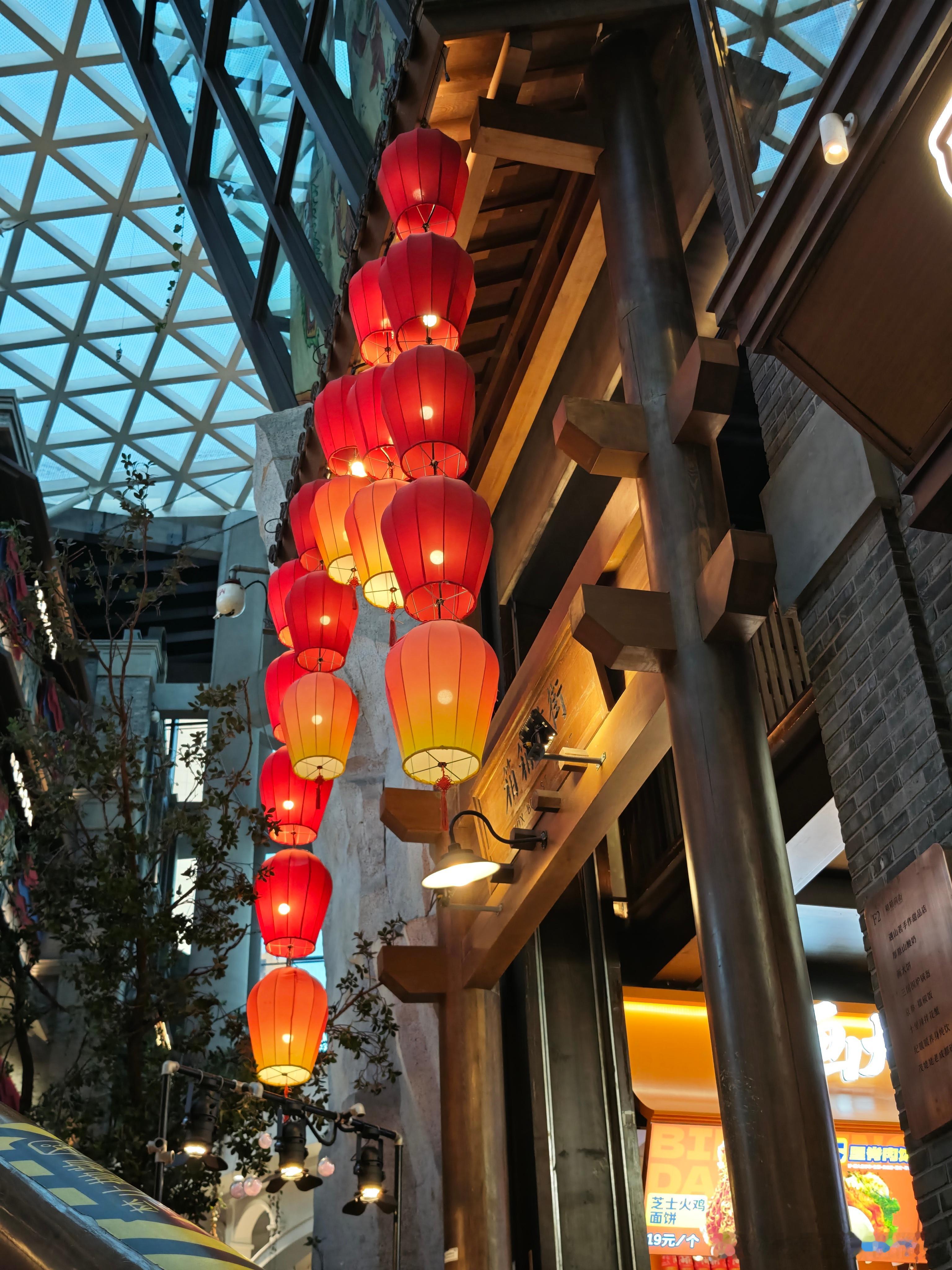 生活手记纸短情长，从来不是笔墨的局限，而是藏在字里行间的深情难以尽数。一方素笺承