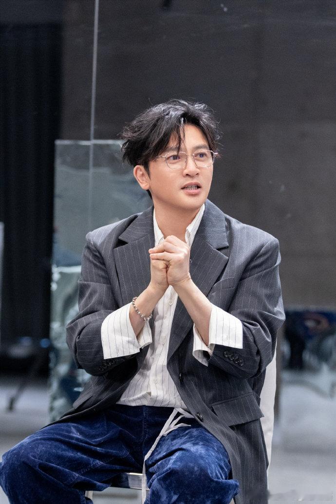 苏有朋谈小虎队和当下男团的区别苏有朋这波发言太圈粉了！清醒又坦诚，不愧是我们的童