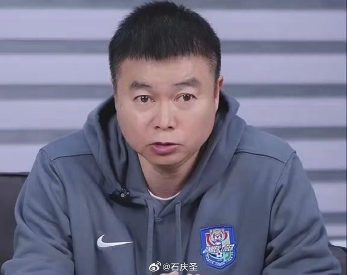 【于根伟直播】
我不是帮于指导说话，我也不是天津球迷，但是有些球迷的言论的确只是