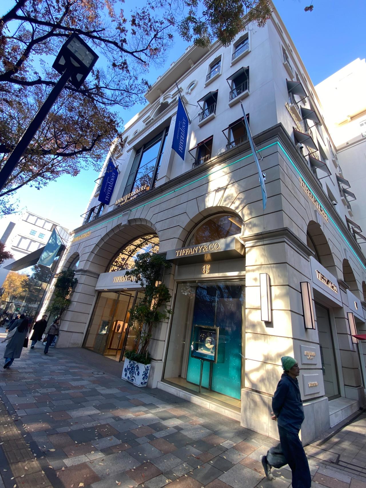 昨天11月22日（周六）是日本三连休的第一天，又是个好天气。印象里的东京表参道的