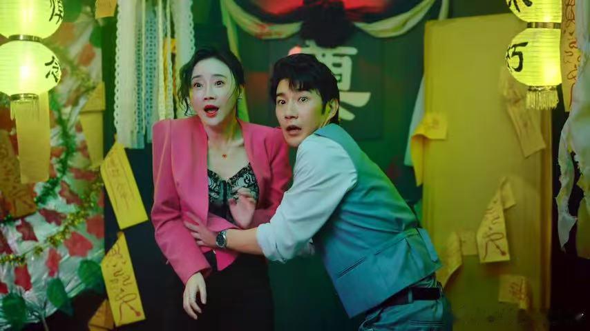 我发现男朋友和我老板在一起了依然的喜事 渣男渣女还在密室演戏的时候李依然已经在收