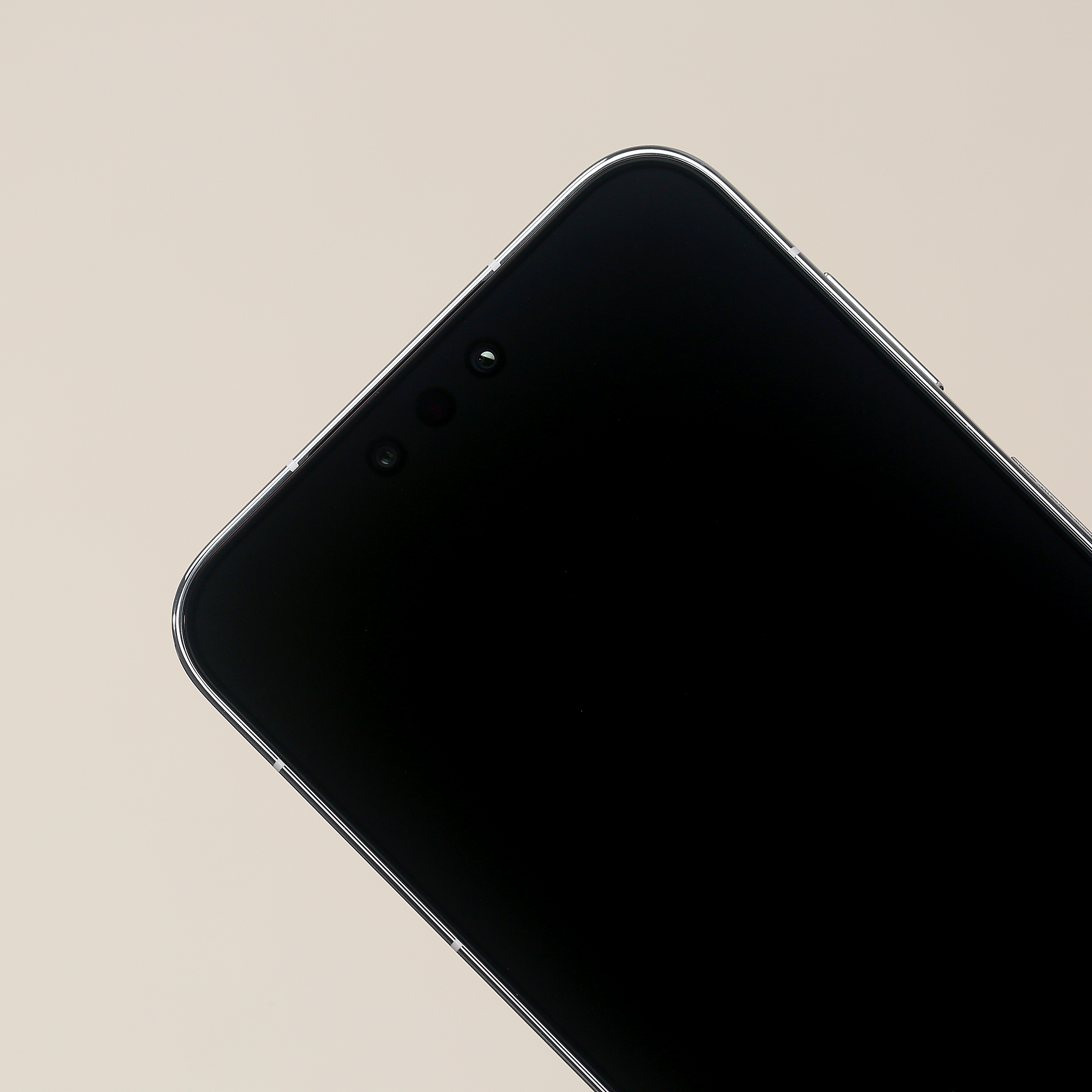 Mate90ProMax/90RS 的膜是通用的，图中这个超薄0.4mm 的玻璃