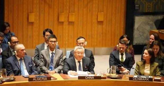 雷霆警告！中国代表在联合国直接点名日本。只要自卫队敢跨入台海，立马打上侵略者烙印