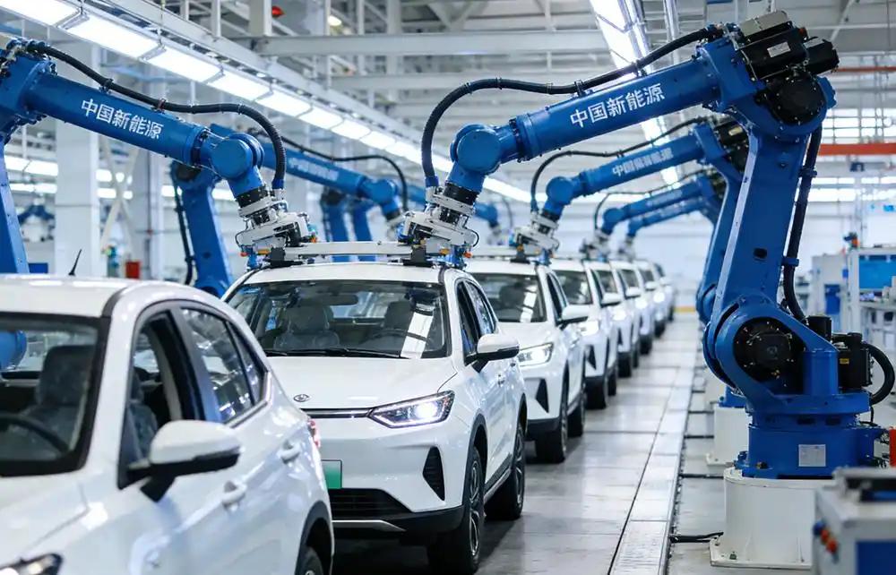 实锤！比亚迪闪充+极寒爆胎双封神，央视亲自认证。央视实测实锤！比亚迪两项黑科技爆