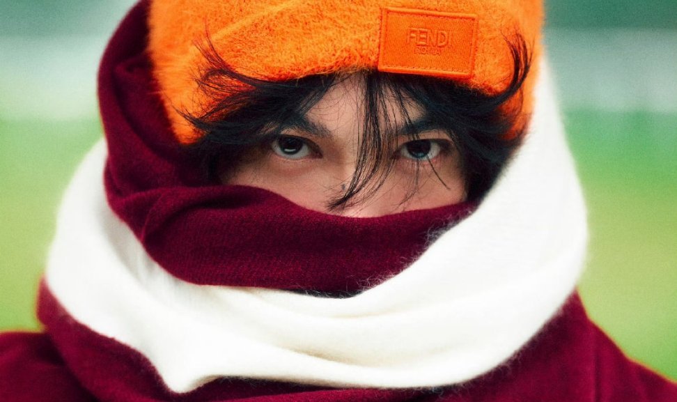 之前是硬件展示纯硬帅，现在加入了软件👇演员的情绪表达能力足够到位，只需一双眼便