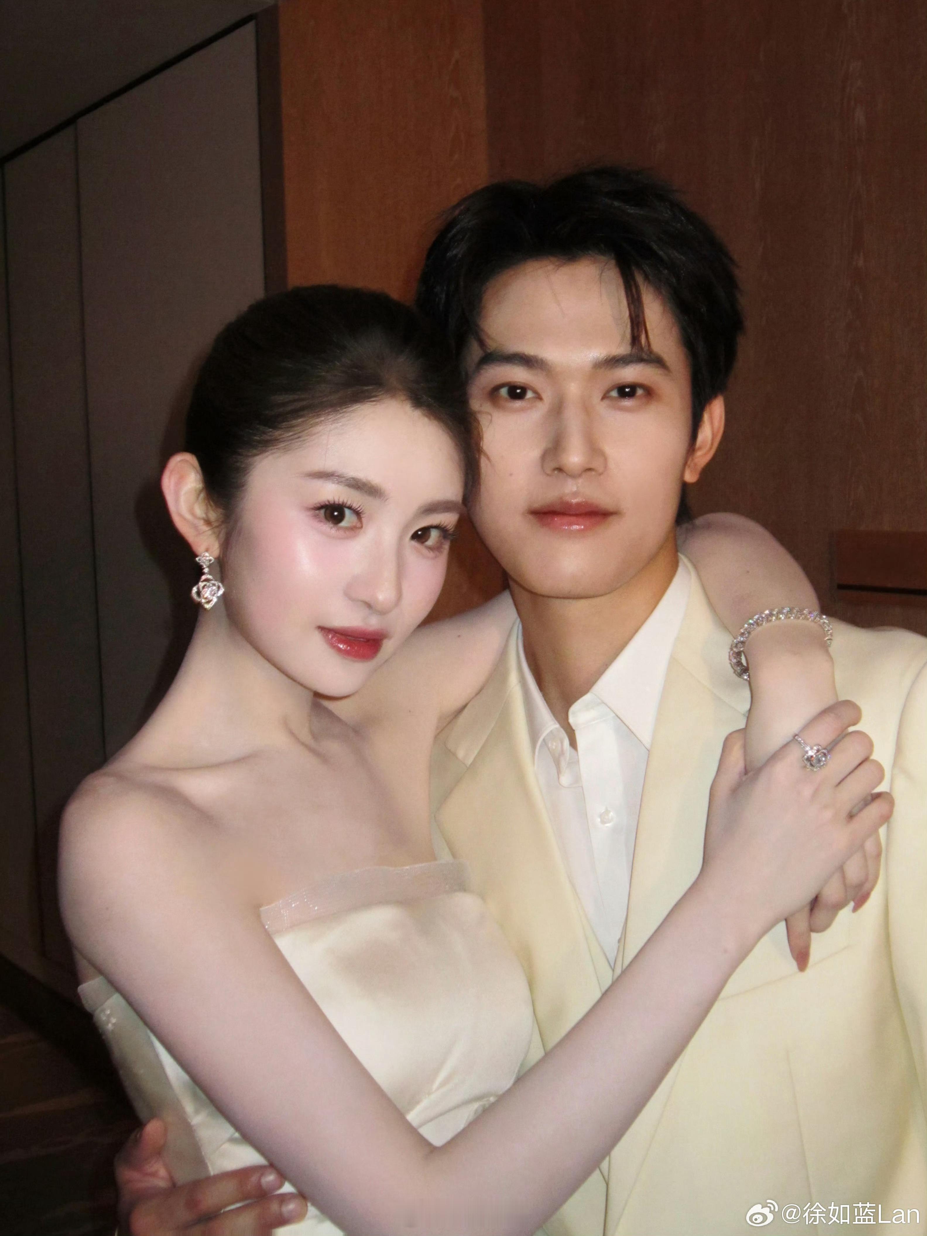 如益cp辟谣分手如益cp否认分手  如益cp回应分手传闻，还好只是情侣之间正常的