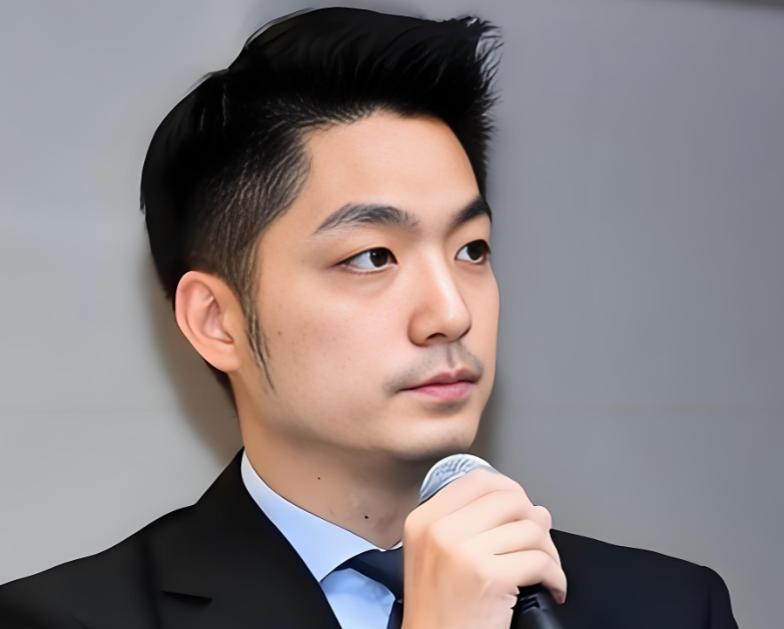 台北市长蒋万安出席开工典礼，被问到 “你是台湾人还是中国人？”，他表示，“我是台