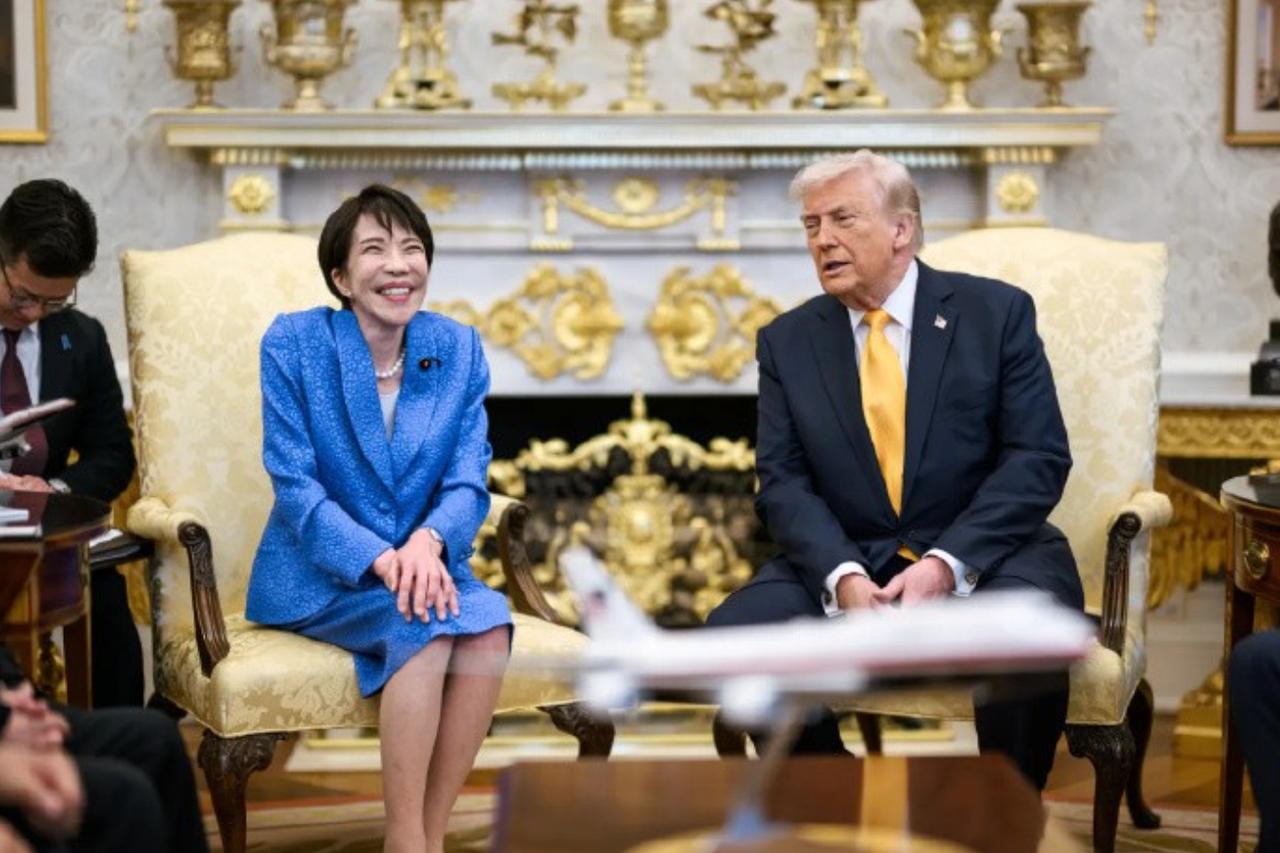 高市访美不出意外的话，将给日本、乃至世界留下了历史“遗产”。

首先国际层面，高