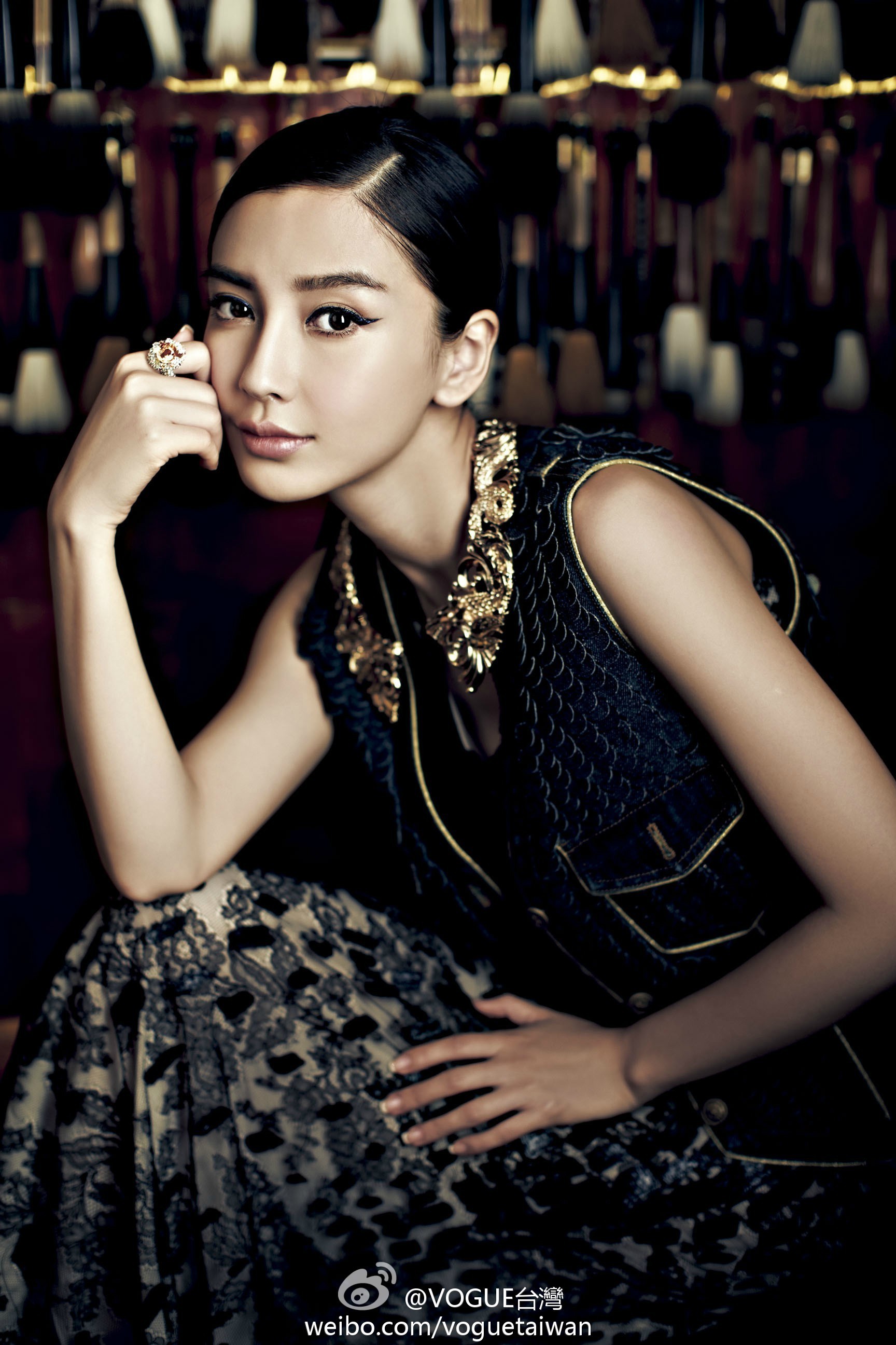 angelababy angelababy“爱意随风起 扎根于尘土 花香弥漫于我