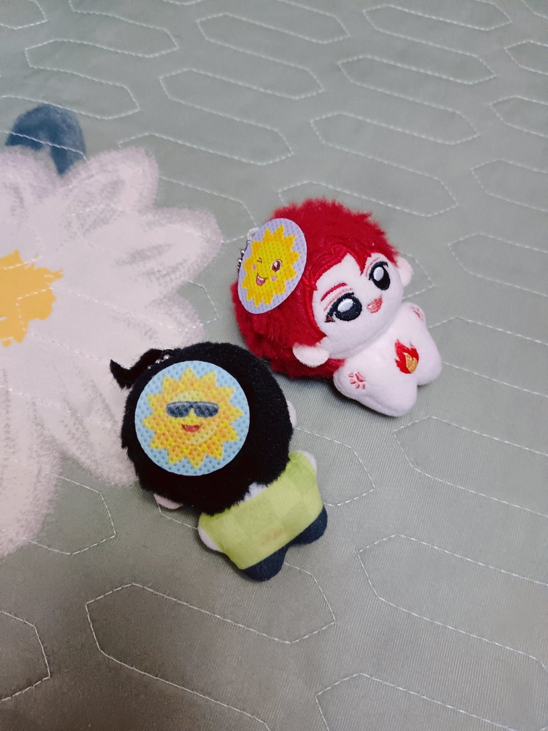 自从这俩到了之后，就成了我那幼儿园儿子新的阿贝贝，睡觉是要拿在手里的，有时候他会