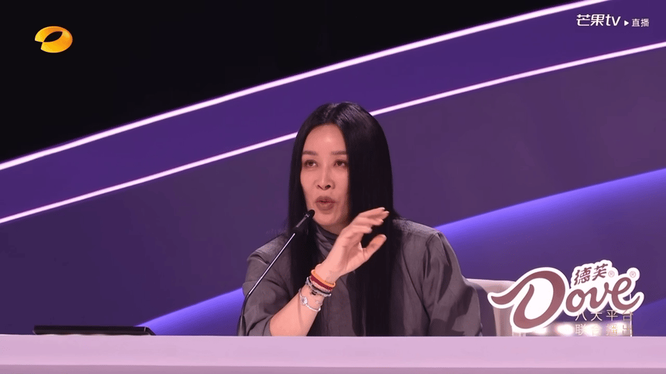 那英 你们叫妈妈的先闭嘴声鸣远扬 谁懂啊！那英在《声鸣远扬》里护崽也太上头了！华