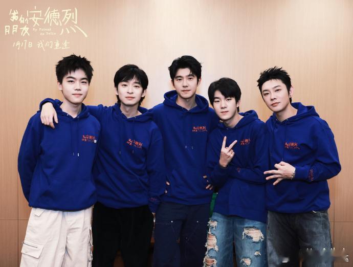 属于安德烈李默的走不出看不破被《我的朋友安德烈》戳到了！两个少年困在90年代青春