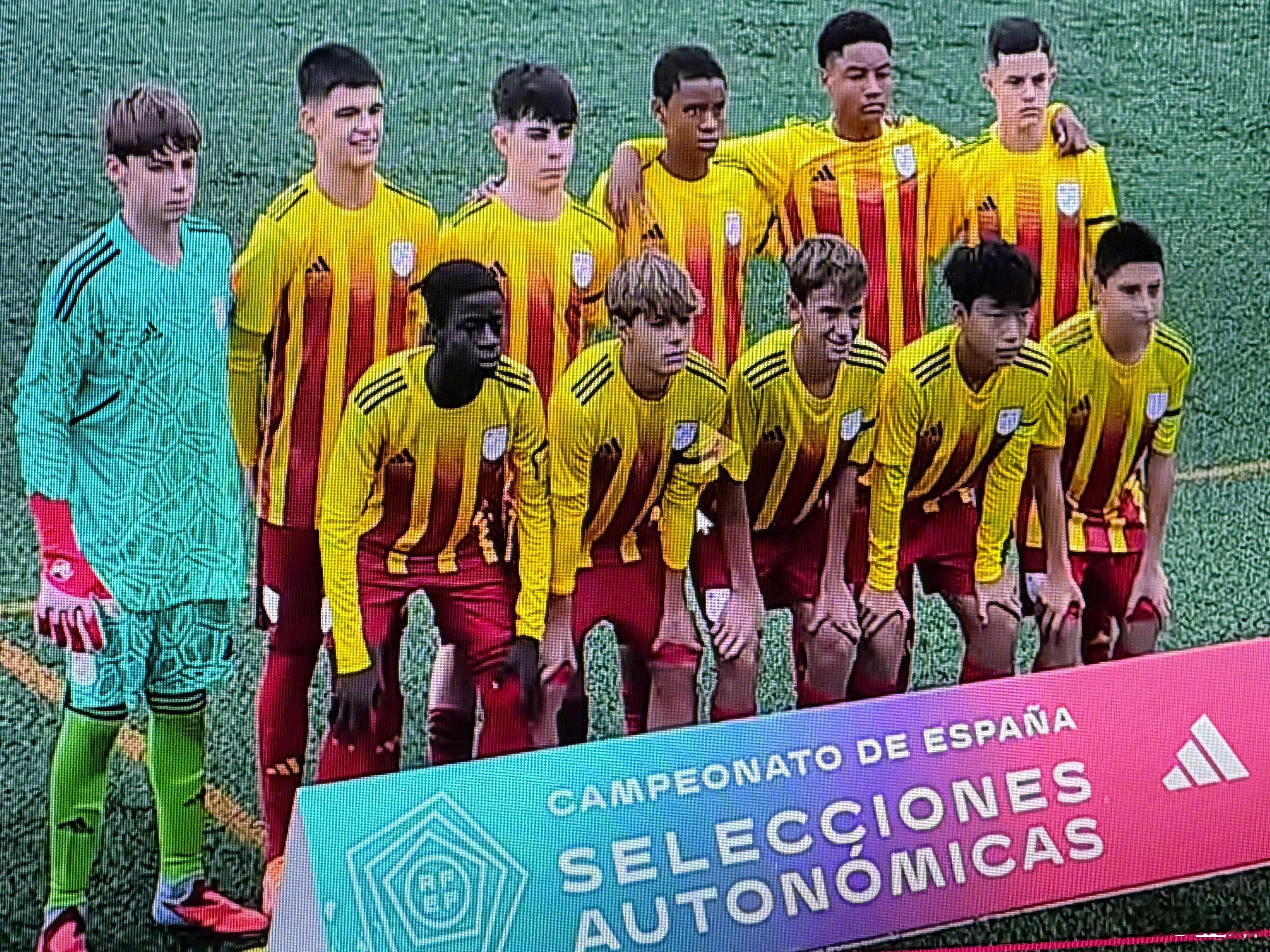 昊炎，加泰联队，15号球衣，首发！ ​​​