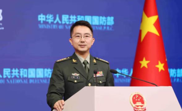 大年初一凌晨6点，国防部这条视频，比春晚更硬核！当你在被窝里做美梦时，东风快递已