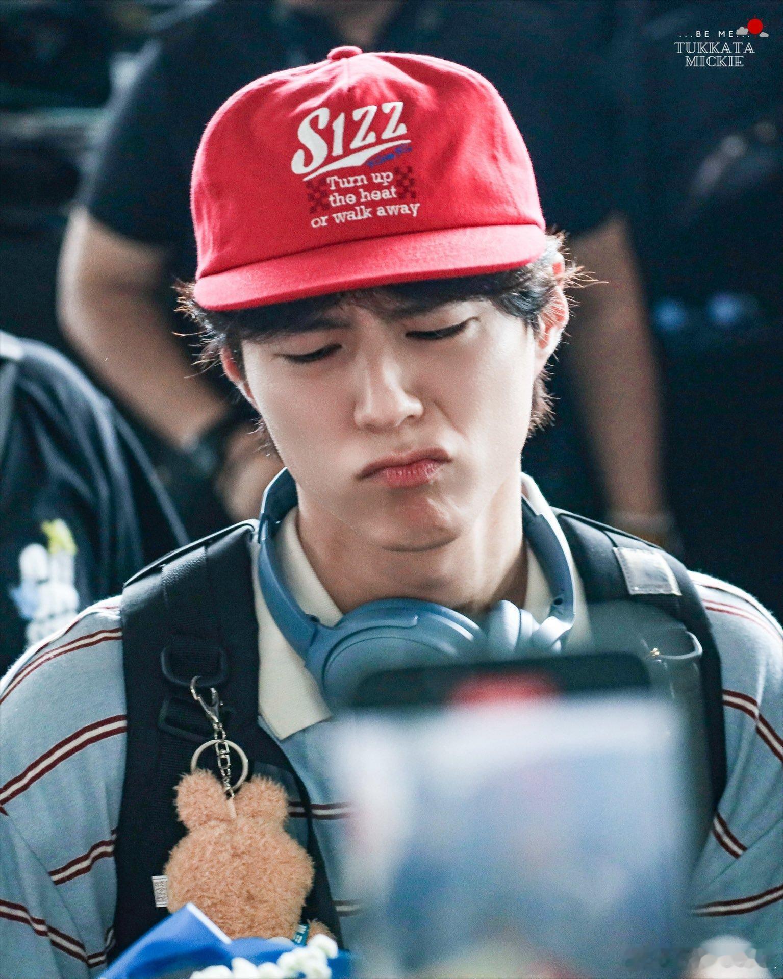 谁还不是个小学僧了[哇][哇][哇]朴宝剑 cr logo ​​​
