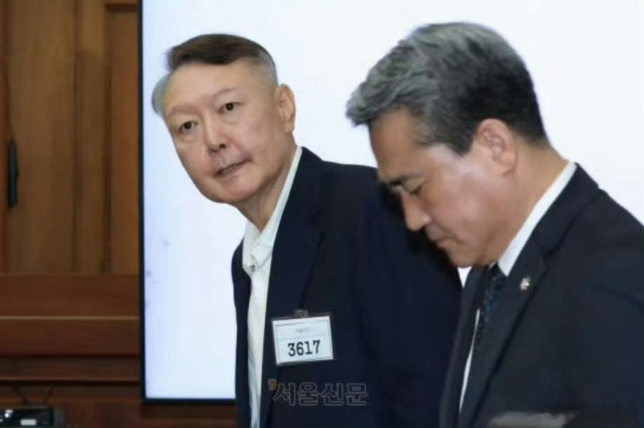 韩国前陆军特战司司令郭种根出庭证实，尹锡悦在去年10月份的聚会中曾说要发动紧急戒