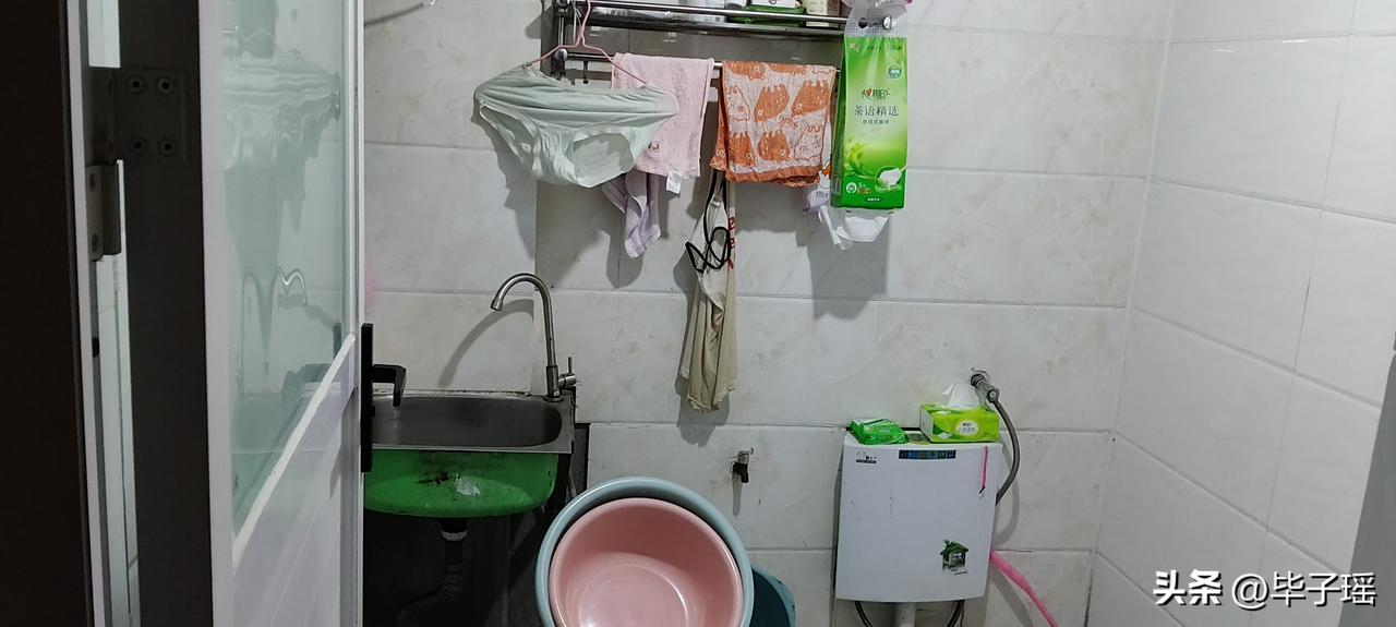活得太丢人了，羞愧难当啊，40岁一个人异地独居抗癌，活成了他人眼中最穷的租房独居