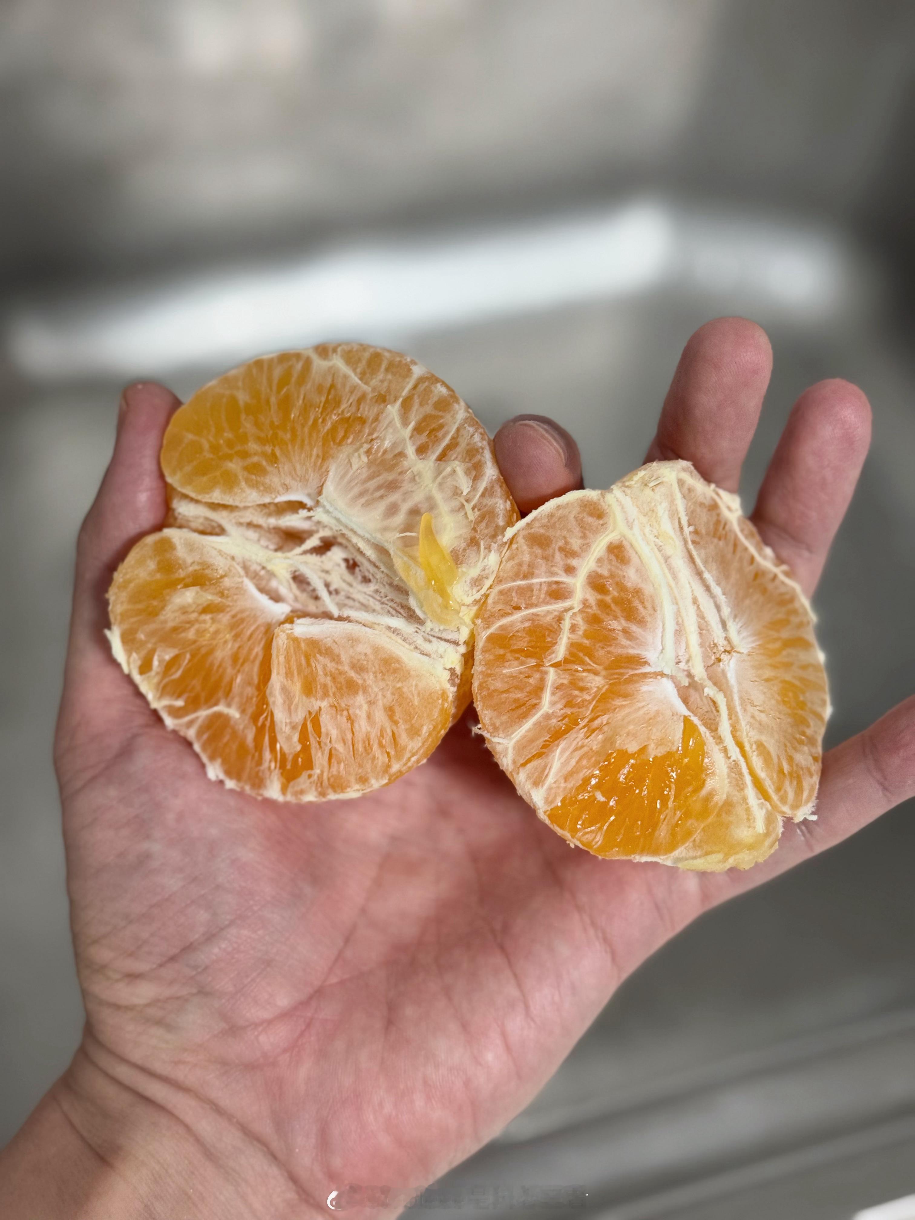 小城有小城的好，省钱！啥的当地产，便宜新鲜。每次我买水果发现好吃的，都会顺手给父