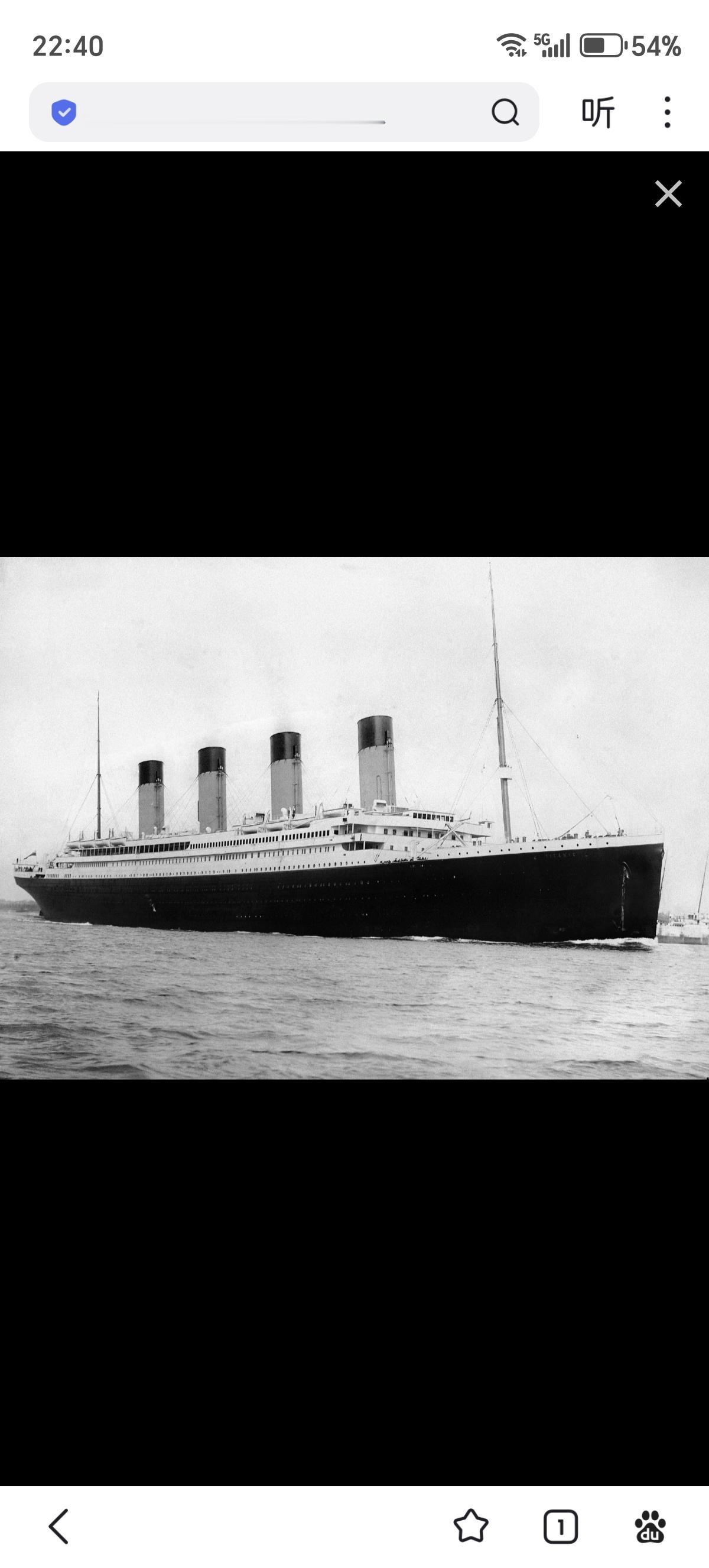 1912年4月10日，英国泰坦尼克号邮轮离开南安普敦展开首航