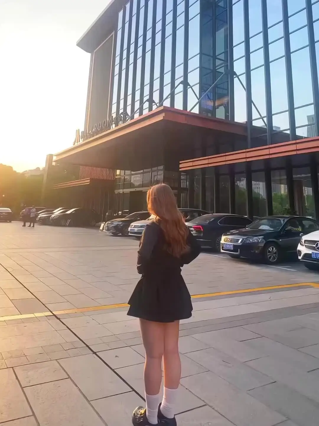 又是艳阳天  又是大晴天