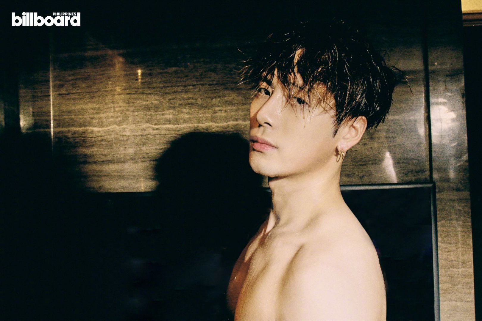 王嘉尔Billboard新封18宫格 王嘉尔十二月的惊喜是王嘉尔给的！Billb