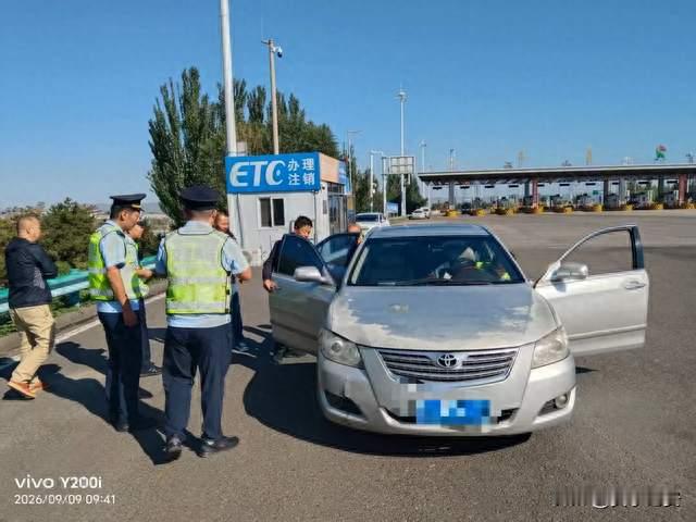 网约车27%抽成、双证、8小时真话，老执法一次讲透