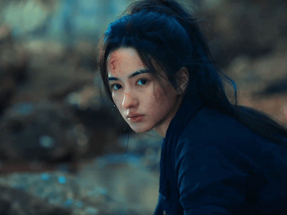 李宛妲出来那一幕好美出场瞬间氛围感直接拉满，一眼就被惊艳到。 ​​​