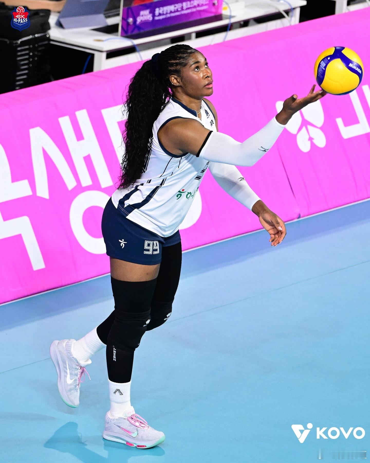 国际排坛动态韩国女排1月18日韩国V联赛赛程13:00  男排  OK储蓄银行 