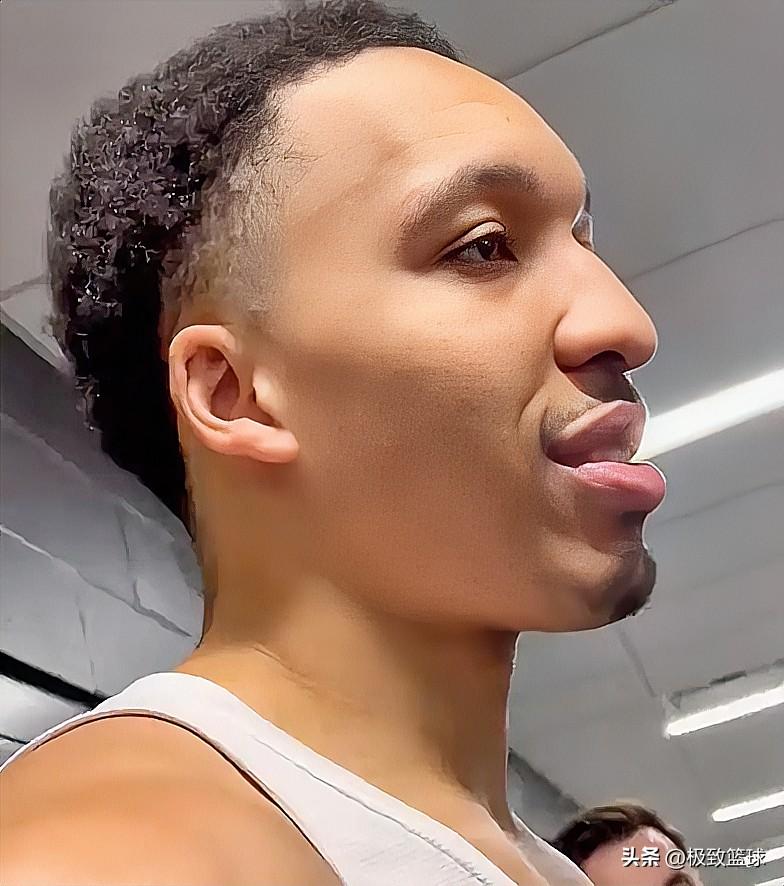 绿军旧将格威说出了心里话！

今日，黄蜂将在主场迎战凯尔特人。赛前，黄蜂球员、前