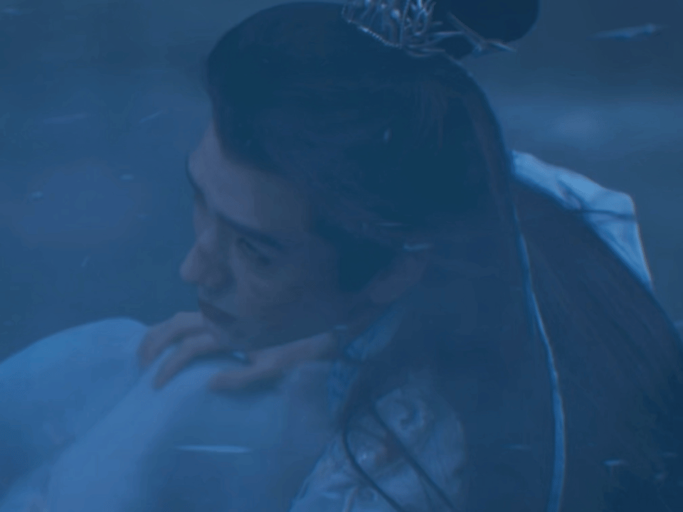 东方月初的火凤凰也太燃了吧！！帅晕我🥹🥹结果这么帅一人战损之后在涂山红红面前