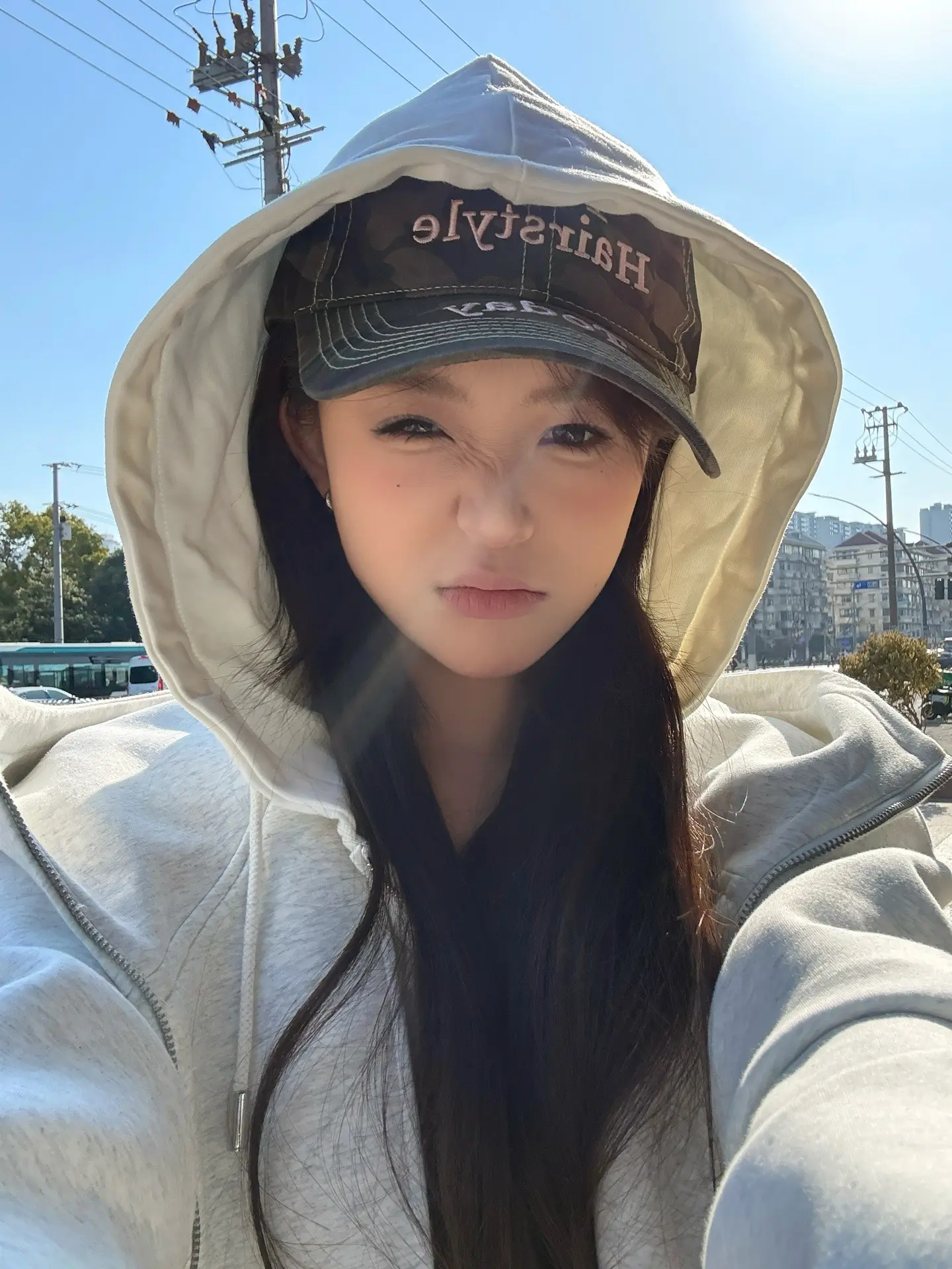 你想怎么样就怎么样吧 我要回去照顾那个敏感自卑的自己了