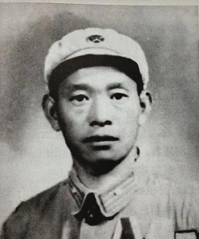 1943年，八路军孤胆英雄宁亚川在执行任务时误杀民女，一分区司令员杨成武陷入两难