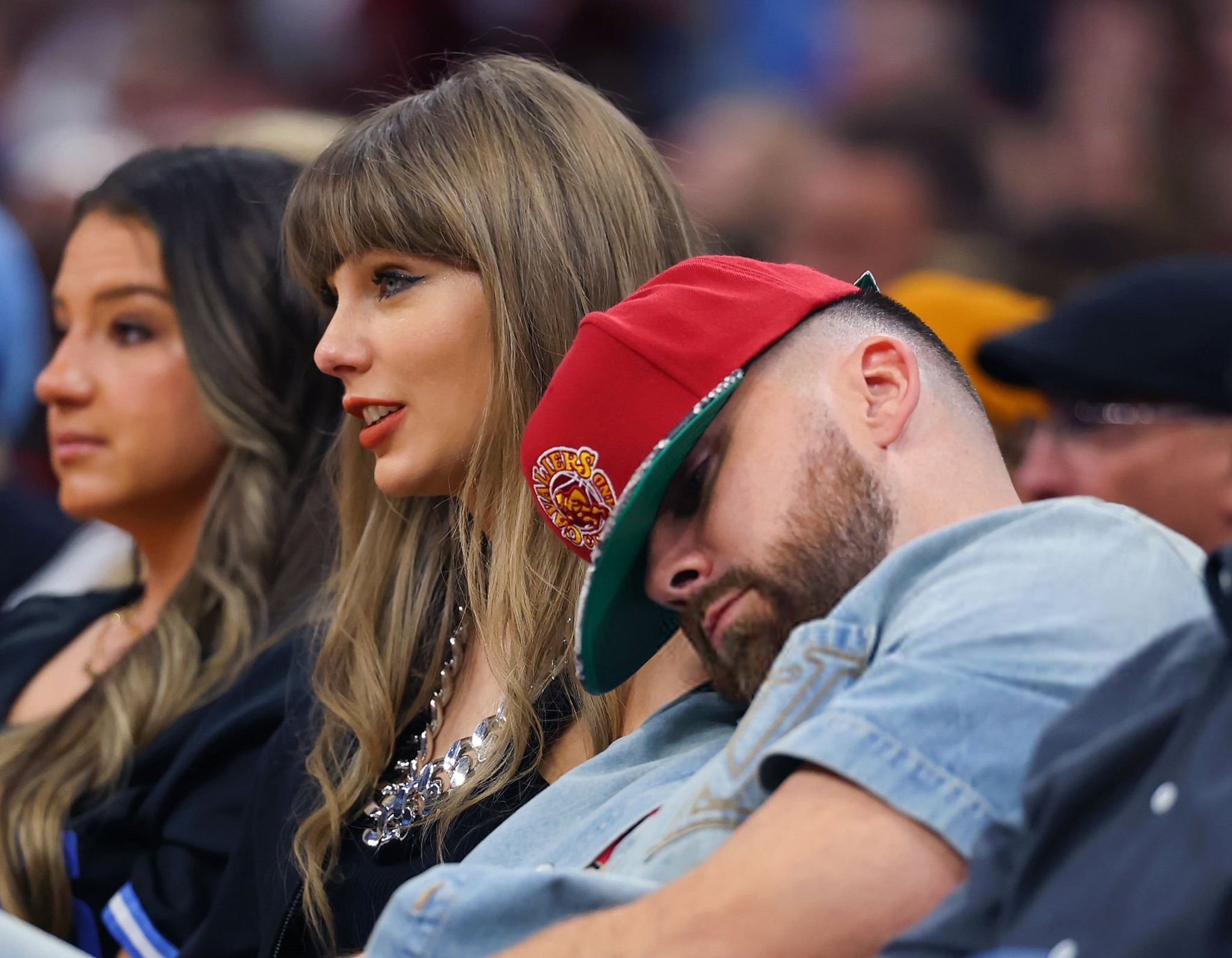 【Pics】更多霉霉 Taylor Swift 和Travis Kelce在NB